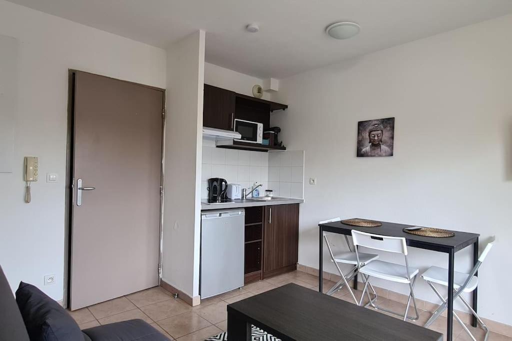 B210 Appartement Disneyland Paris Parking Et Wifi Montévrain Eksteriør bilde