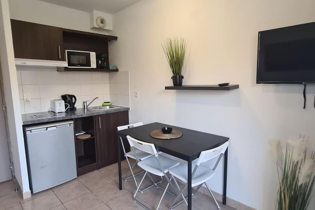 B210 Appartement Disneyland Paris Parking Et Wifi Montévrain Eksteriør bilde