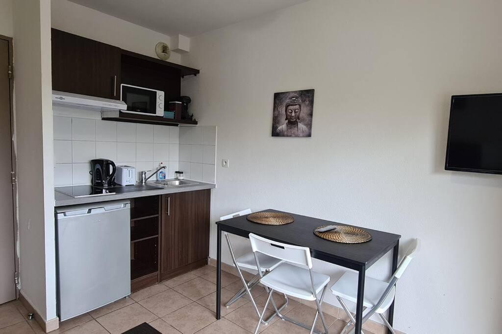 B210 Appartement Disneyland Paris Parking Et Wifi Montévrain Eksteriør bilde